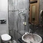 Ξενοδοχείο Business 3*