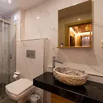 Ξενοδοχείο Business 3*